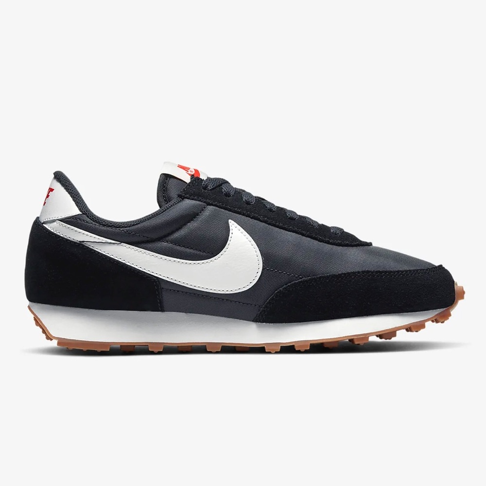 Nike Daybreak NWOT - never worn brand new black Nike Daybreak size 11.5